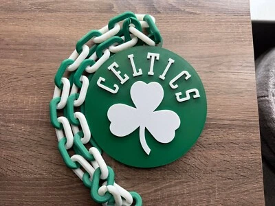 Collar, colgante de gran tamaño de los Boston Celtics [hecho por encargo] Foto 1 de 4