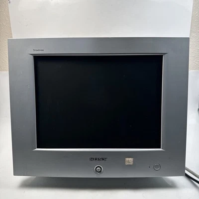 Sony Vaio HMD-A200 17" FD Trinitron VGA CRT Monitor with built in 4 port USB hub - Image 1 of 4