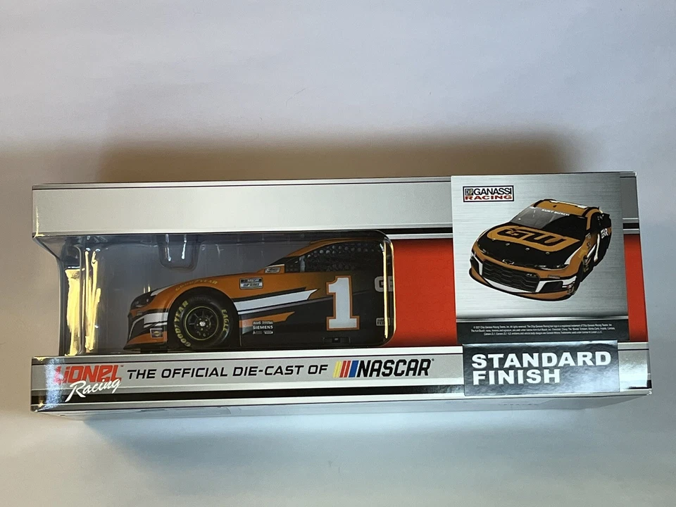 NASCAR Chip Ganassi Racing Kurt Busch 2021 Gearwrench 1:24 Lionel Racing Diecast - Image 1 of 4