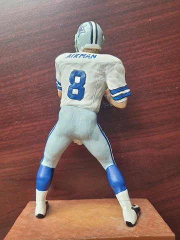 Troy Aikman Cowboys 2002 Salvino Porcelain Figure Prestige Series 1529/10000 Cover