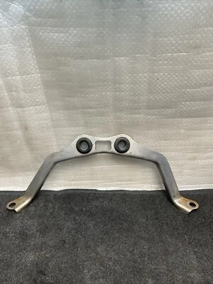 14-21 LEXUS IS350 IS250 SISTEMA DE ESCAPE TUBO DELANTERO SUSPENSIÓN SOPORTE OEM 83K Foto 1 de 4