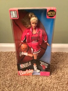 Vintage 1998 Mattel Chicago Bulls NBA Barbie Puppe - Bild 1 von 6