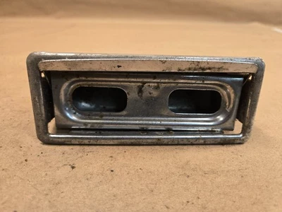 Jaguar XJ6 XJ12 S1 Center Console Ashtray - Image 1 of 4