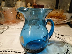 Morgantown Glas 5" groß Pfau türkis Farbe Krug mit Aufkleber, Exc. Cond. - Bild 1 von 8