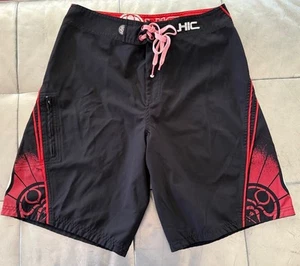 Vintage HIC Hawaiian Island Creations Black Red Logo BoardShorts Mens Sz 32 Y2K - Picture 1 of 11