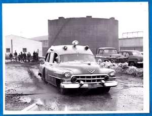 vintage photo Cadillac 53 ambulance car auto Albany grain explosion USA 1958 - Picture 1 of 2