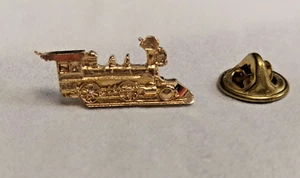 Spilla motore treno tono oro spilla piccola cravatta bavero cappello spilla 1" x 1/4" - Foto 1 di 5