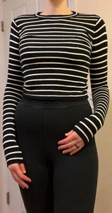 Brandy Melville Crop Top Black & White Striped Long Sleeve Juniors Size One Size - Picture 1 of 20