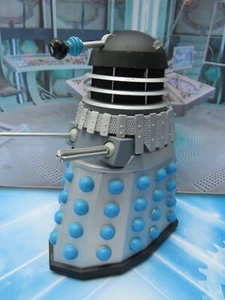 DOCTOR WHO FIGURE CLASSIC DALEK * THE EMPEROR'S GUARD DALEK * EVIL OF THE DALEKS - Picture 1 of 5