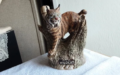 Vtg 1978 Wilbro Inc. Wildcat No.1 Decanter empty Excellent Condition - Image 1 of 4