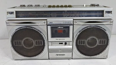Sanyo M9935LU Boombox - Ungeprüft, Für Teile / Reparatur, Vintage - Bild 1 von 4