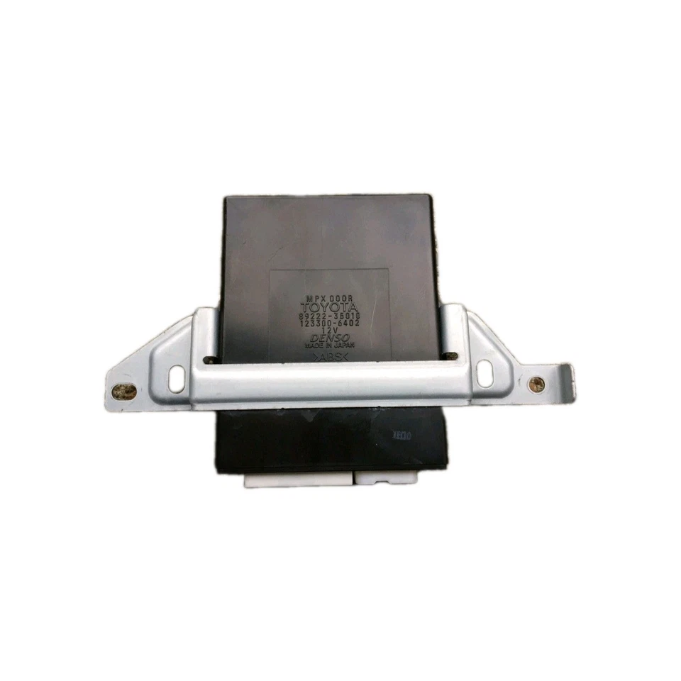 Módulo de control multiplexado puerta levadiza Toyota 4runner 2003-2009 89222-35010 Foto 1 de 4