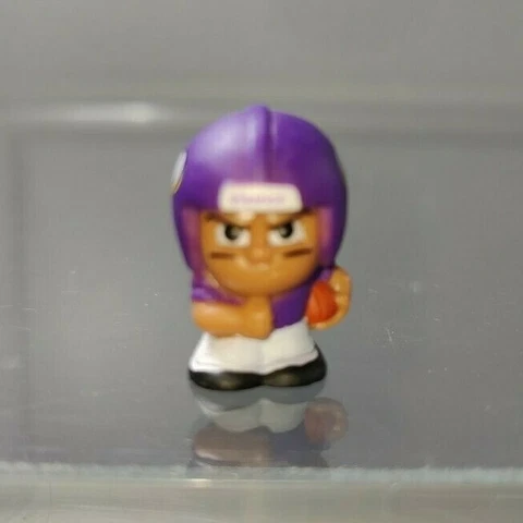 RARE 1" TALL MINNESOTA VIKINGS NFL TEENYMATES SERIES 2 RUNNING BACKS FIGURE Cover