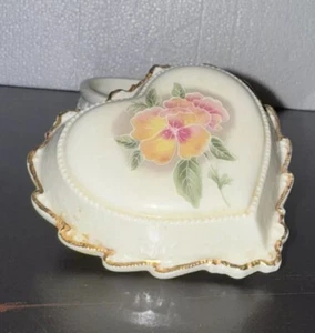 Heart / Trinket Box By The Celebration of Love "Oh What A Beautiful Morning” - Picture 1 of 5
