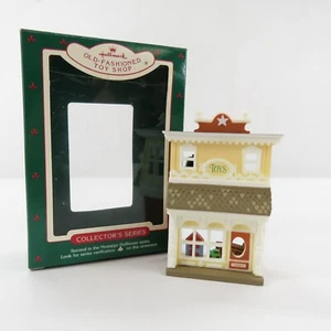 Hallmark Keepsake Ornament 1985 serie de coleccionistas tienda de juguetes antigua - Imagen 1 de 3
