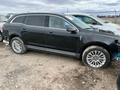 Used Automatic Transmission Shift Lever Assembly fits: 2010 Lincoln Mkt  Grade A - Image 1 of 4