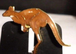 PREOWNED KANGAROO PIN (111116) - Picture 1 of 2