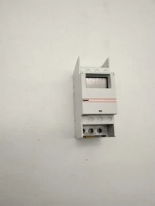 Legrand 037 87 digitale Wochen-Zeitschaltuhr MicroRex D21    für Hutschiene ... - Bild 1 von 6
