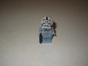 Lego Star Wars AT-AT Driver Minifigure - Picture 1 of 1