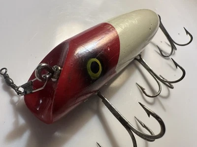 South Bend Bass - Oreno Lure Vintage Red & White Fishing Plug - Image 1 of 4
