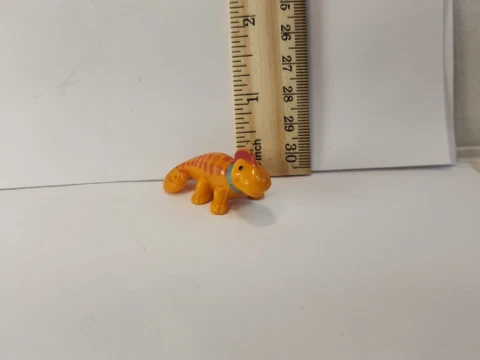 1993 Littlest Pet Shop Ready To Go Pets Racing Yellow Lizard Chameleon Cover