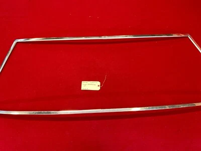 Oldsmobile Cutlass 1964-1965 GM original y molduras de parabrisas delantero 442 H/T Foto 1 de 4