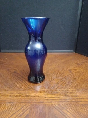 HERMOSO FLORERO DECORATIVO DE VIDRIO AZUL COBALTO 9" ALTO X 3,5" APERTURA Foto 1 de 4