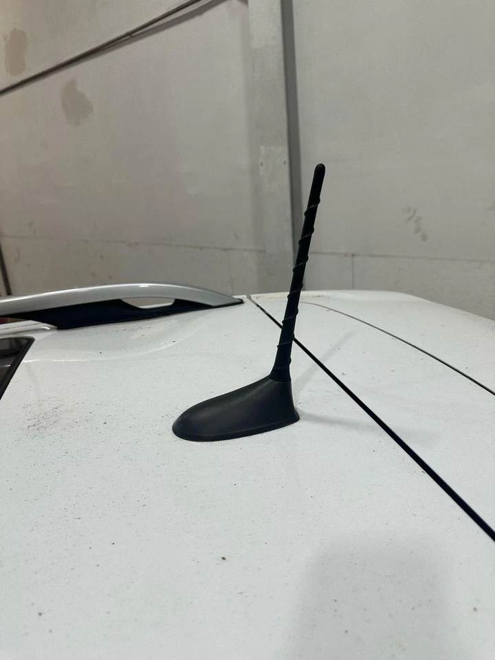 Antena JEEP CHEROKEE 14 15 16 17 18 19 20 21 22 23 Foto 1 de 1
