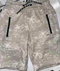 Boys Easy On Shorts Size 4/5 Cream Boys Easy On Stretch Shorts - Picture 1 of 2