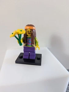 Lego Minifigures Series 7 - Hippie 100% Complete - Picture 1 of 2