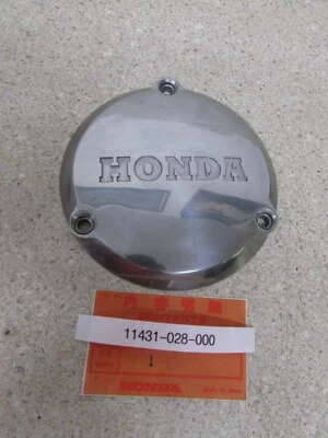 НОВАЯ ИЗ СТАРЫХ ЗАПАСОВ ОРИГИНАЛЬНАЯ КРЫШКА ГЕНЕРАТОРА ПЕРЕМЕННОГО ТОКА HONDA CL90 CM91 CT90K0 TRACK 90 S90 SL90 11431-028-000 - Изображение 1 из 3