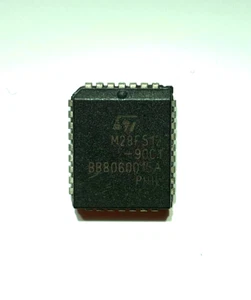 M28F512-90C1 90nS 64Kbx8 Flash memory PLCC-32 STMicro genuine part x1 pcs - Picture 1 of 1