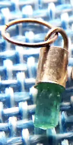 Silberanhänger mit rohem sechseckigem Smaragdglas - Bild 1 von 10
