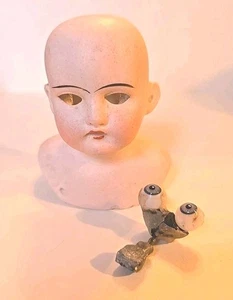Kleiner 3" antiker Biskuit Puppenkopf mit abnehmbaren Glasaugen, markiert 15/0, wie besehen - Bild 1 von 11