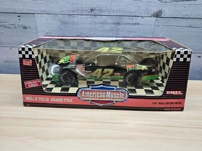 AMERICAN MUSCLE KYLE PETTY 1/18" SCALE DIECAST - MELLO YELLO PONTIAC GRAND PRIX - Image 1 of 4