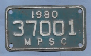 LICENSE PLATE 1980 M P S C MICHIGAN PUBLIC SERVICE COMMISSION 3 1/2" x 6 1/4" - Picture 1 of 2