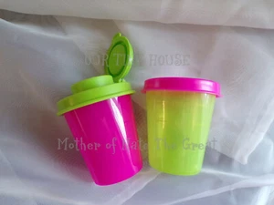 NEU TUPPERWARE SALZSTREUER & Zwerg SET Gewürzdressing Mini Mittagessen rosa grün - Bild 1 von 5