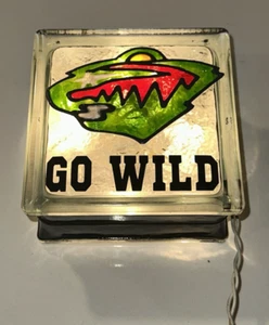 Minnesota Wild Light Up Glass Block Decoration NHL Hockey Logo Tested Works NHL - Picture 1 of 11