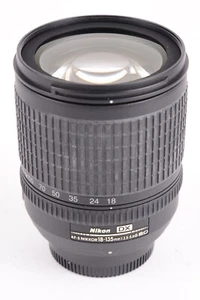 Lente teleobjetivo zoom gran angular Nikon AF-S 18-135 mm f/3,5-5,6G DX #T-49819 - Imagen 1 de 9