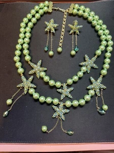 HEIDI DAUS green Crystal Star Necklace and Earrings set - Picture 1 of 10