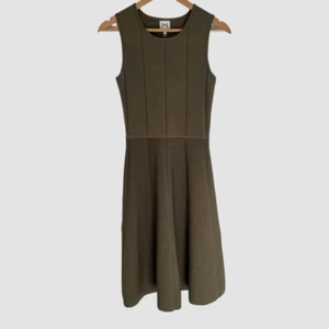 John and Jenn Olive Green Knit Sleeveless Dress Size SP - Picture 1 of 7