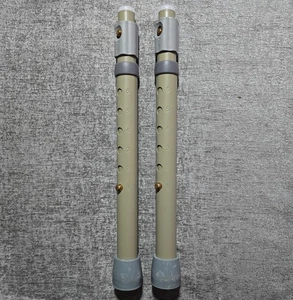Coppia di prolunghe gambe di ricambio per sedia doccia comò regolabili con punte in gomma - Foto 1 di 8