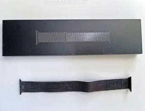 Apple Watch 44 mm noire Nike Sport Loop - Photo 1 sur 2