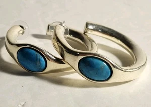 Pendientes de aro de plata de ley con una piedra turquesa - Imagen 1 de 4