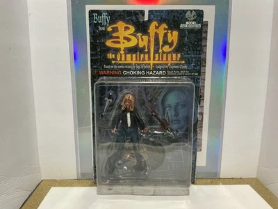 MOORE ACTION COLLECTIBLES - BUFFY THE VAMPIRE SLAYER - Image 1 of 2