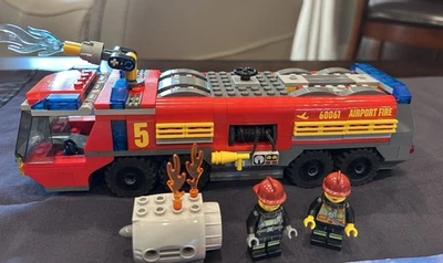 LEGO City: Camión de Bomberos Aeropuerto (60061) Retirado Excelente Estado 100% Completo Foto 1 de 4
