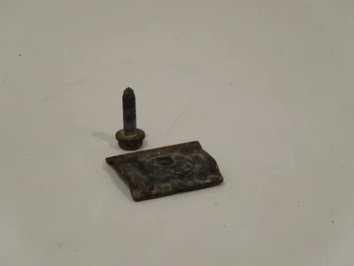 Pince et boulon de maintien de batterie VW Sharan 7N 6X0959502A - Photo 1/4