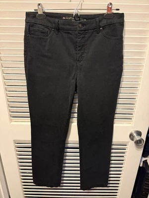 Chicos So Lifting Slim Leg Women’s Black Jeans 0.5/6 Short - Image 1 of 2