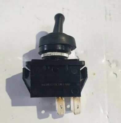RS 350-232 ARCOLECTRIC C1750H0 TOGGLE SWITCH (IN11S3) Foto 1 de 4