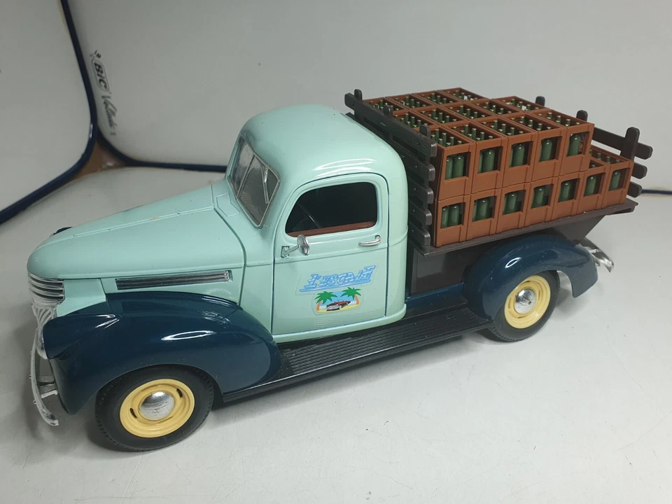 SOLIDO 1/19 CHEVROLET  1946 PLATEAU BRASSEUR L'ESCALE BON ETAT SANS BOITE amb G6 - Photo 1/4